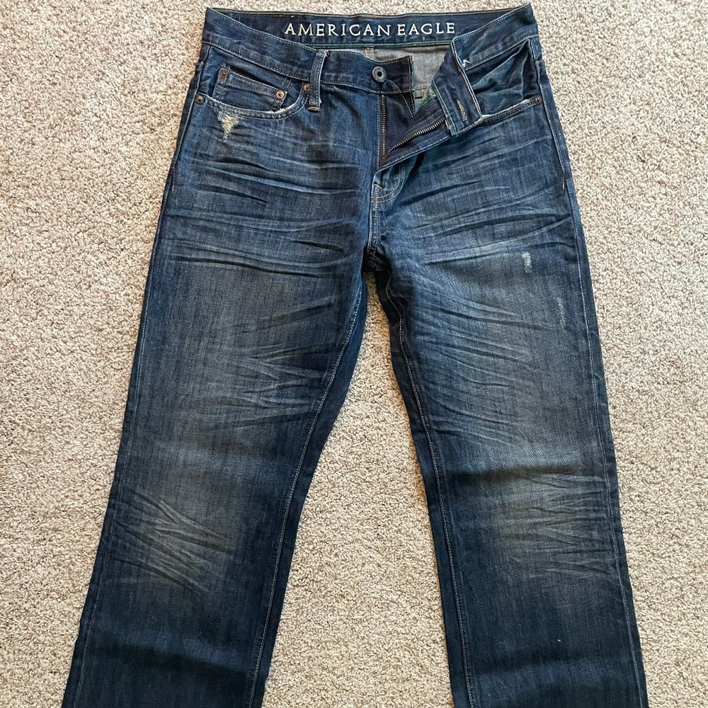 American Eagle Distressed Bootcut Jeans sz 30x32 - Like new